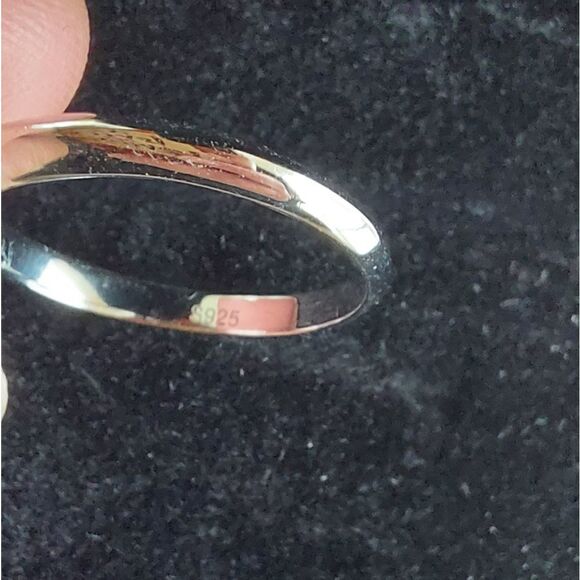 1 Carat Solitaire Moissanite 925 Silver Engagement Ring - Picture 9 of 13